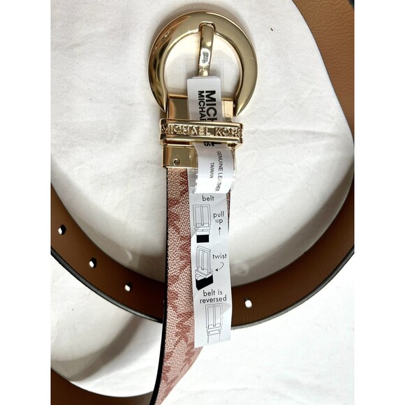 MICHAEL KORS Reversible Logo and Leather Belt Medium 1 1/4 in Wide NWT - Picture 2 of 8